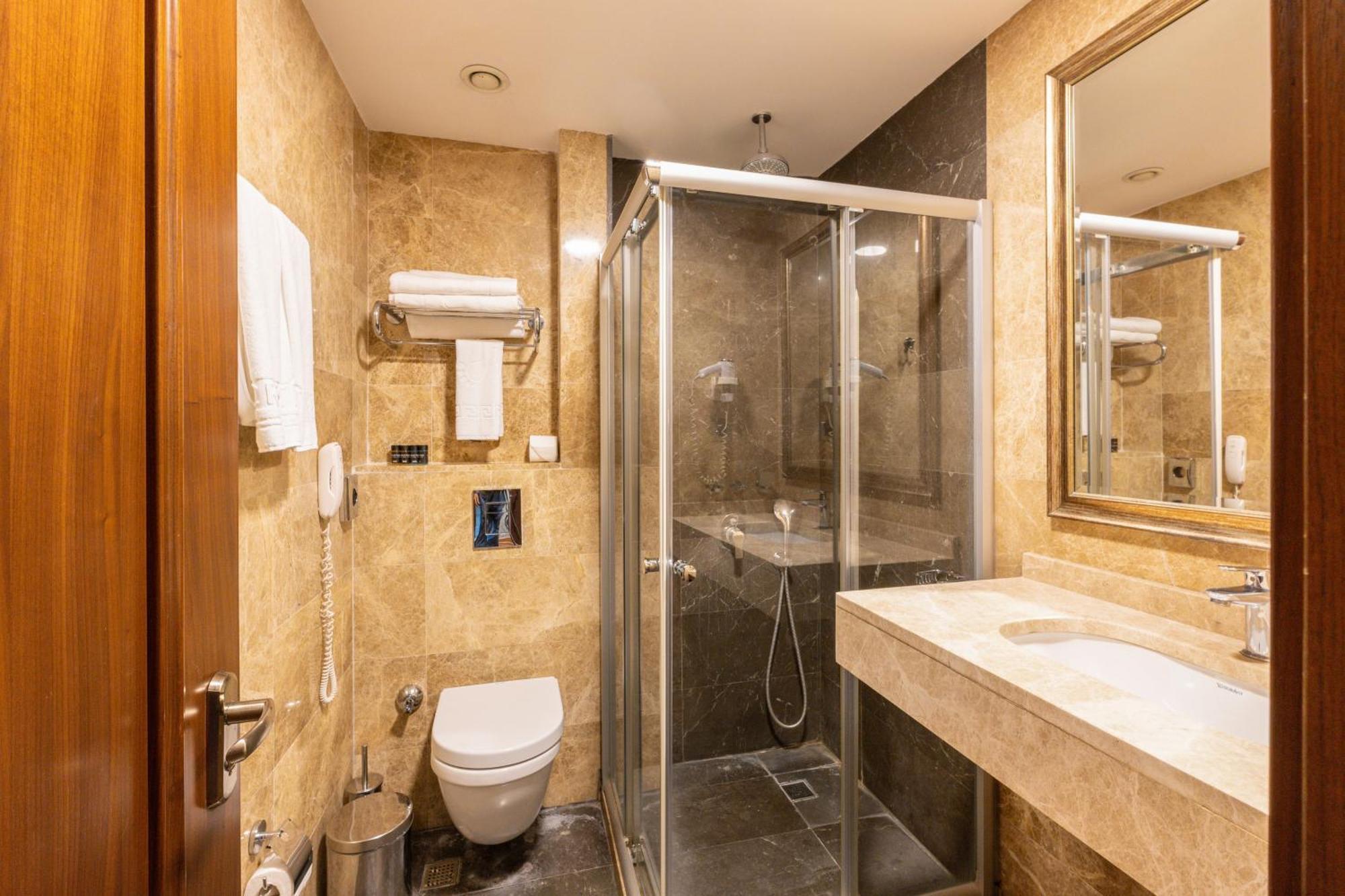 Otel Crestium Taksim Prive & İstanbul
